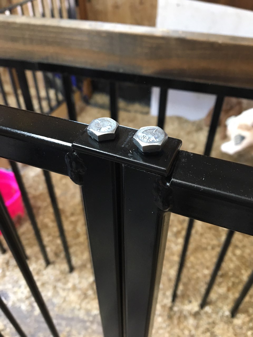 Goat Pen Connector